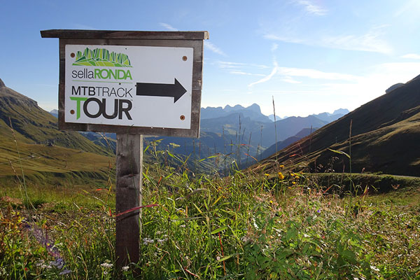 de sellaronda mtb tour is volgens vele 's werelds mooiste mountainbike route van de wereld